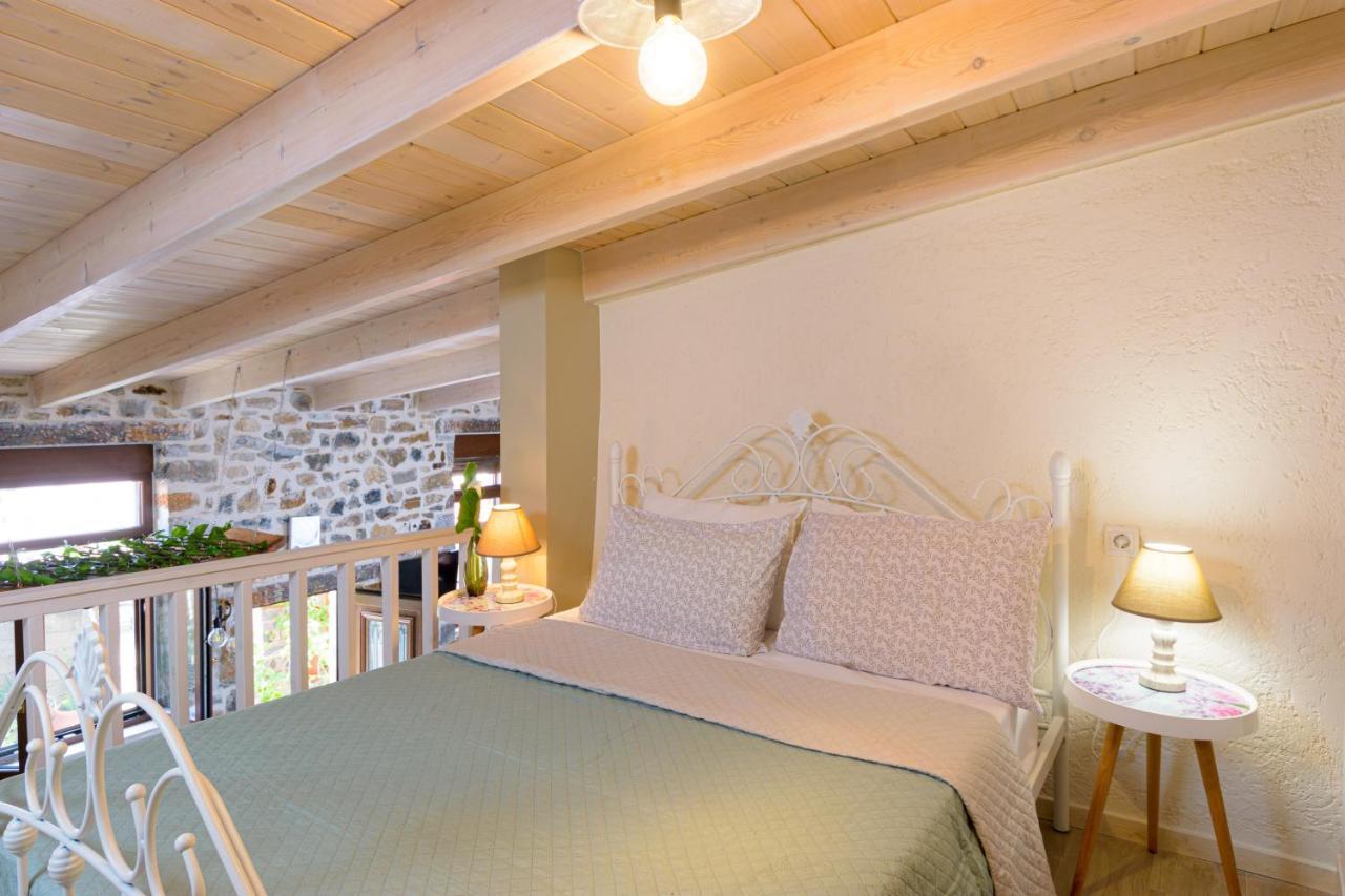 Вилла Platipodi Stone House Nikithianos Экстерьер фото